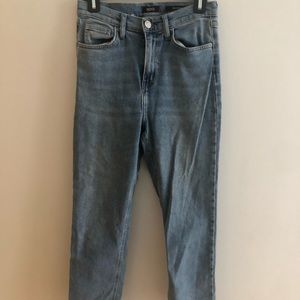 Urban outfitters BDG Girlfriend jeans. Size 27.